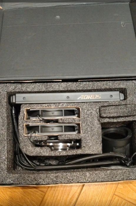 Aorus Water Cooler 240mm