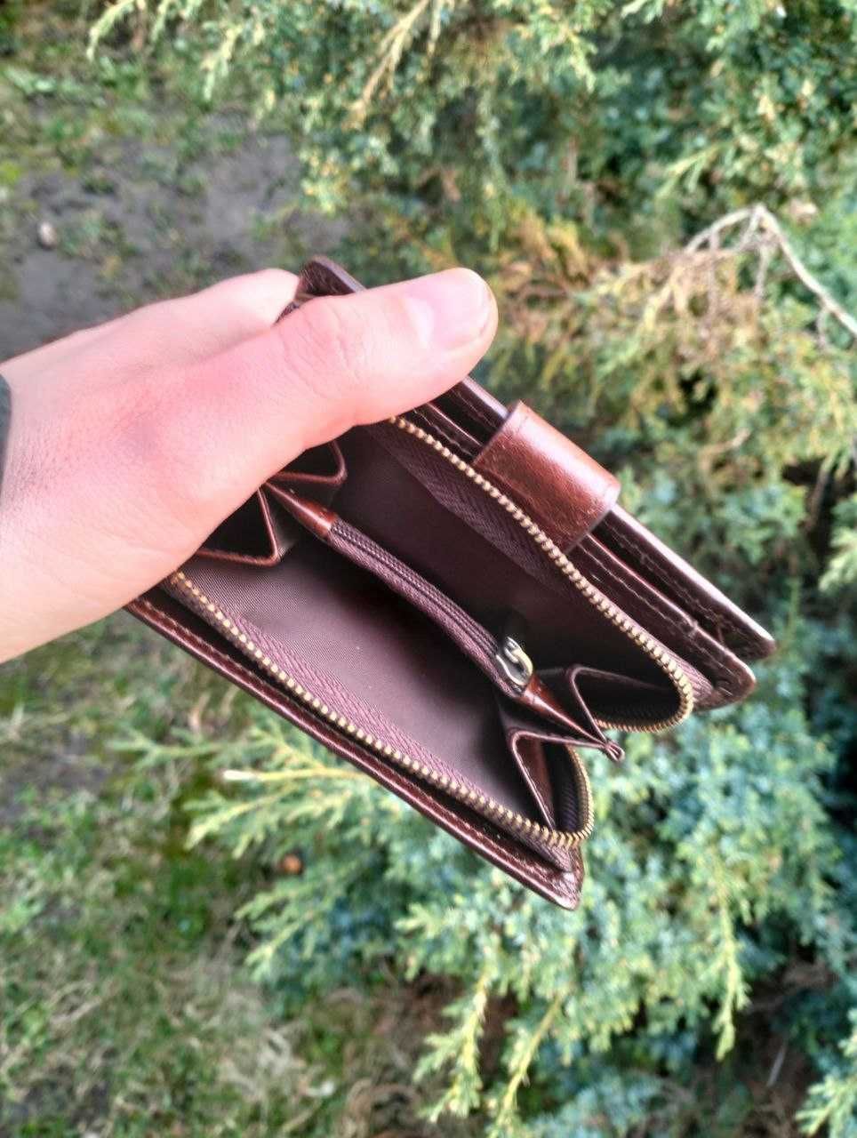 Шкіряний, стильний гаманець, відмінний подарунок.