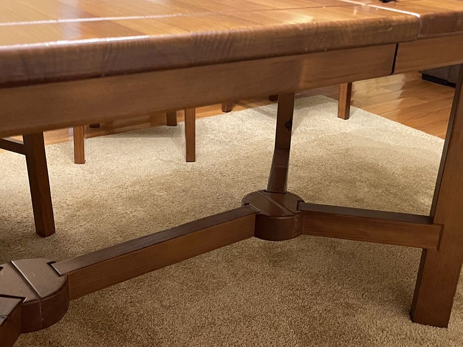Mesa de sala de jantar + 5 cadeiras Pedrosa moveis