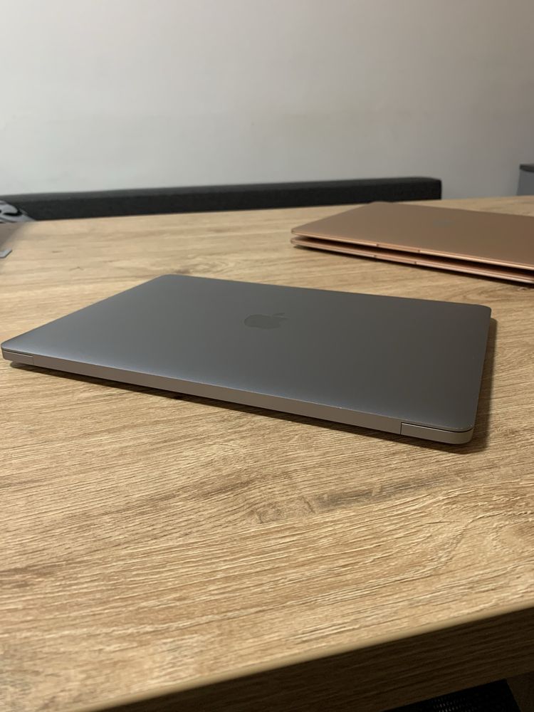 MacBook Air 13 M1 8/256Gb Space Gray 2020 б/у ноутбук