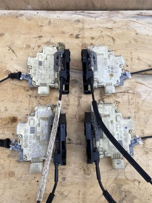 Замок дверей Дверний VW Passat B6 B7 Golf 4-5-6 Jetta 5 Touran Caddy