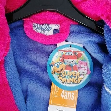 Robe novo e original Super Wings 4 anos