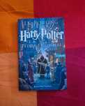Livro "Harry Potter e a pedra filosofal