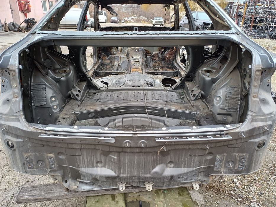 Задняя панель Lexus IS 2014+ пол багажника корыто