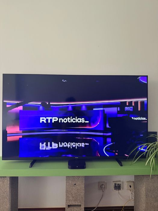 TV PHILIPS 55PUS7406 (LED - 55''  - 4K Ultra HD - Smart TV)