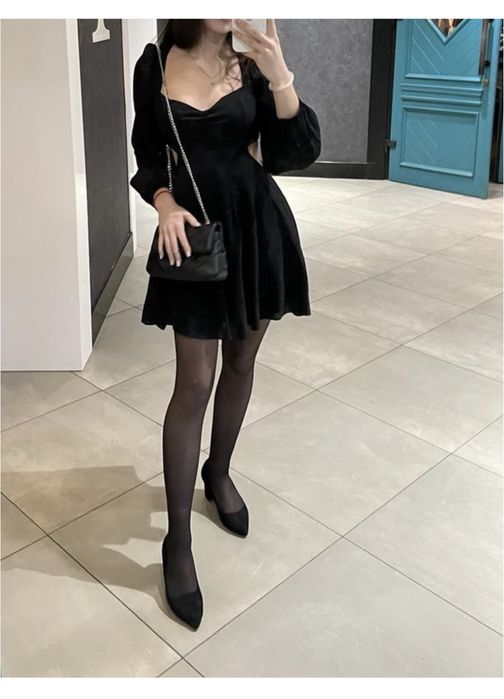 Сукня Zara з відкитою спинкою