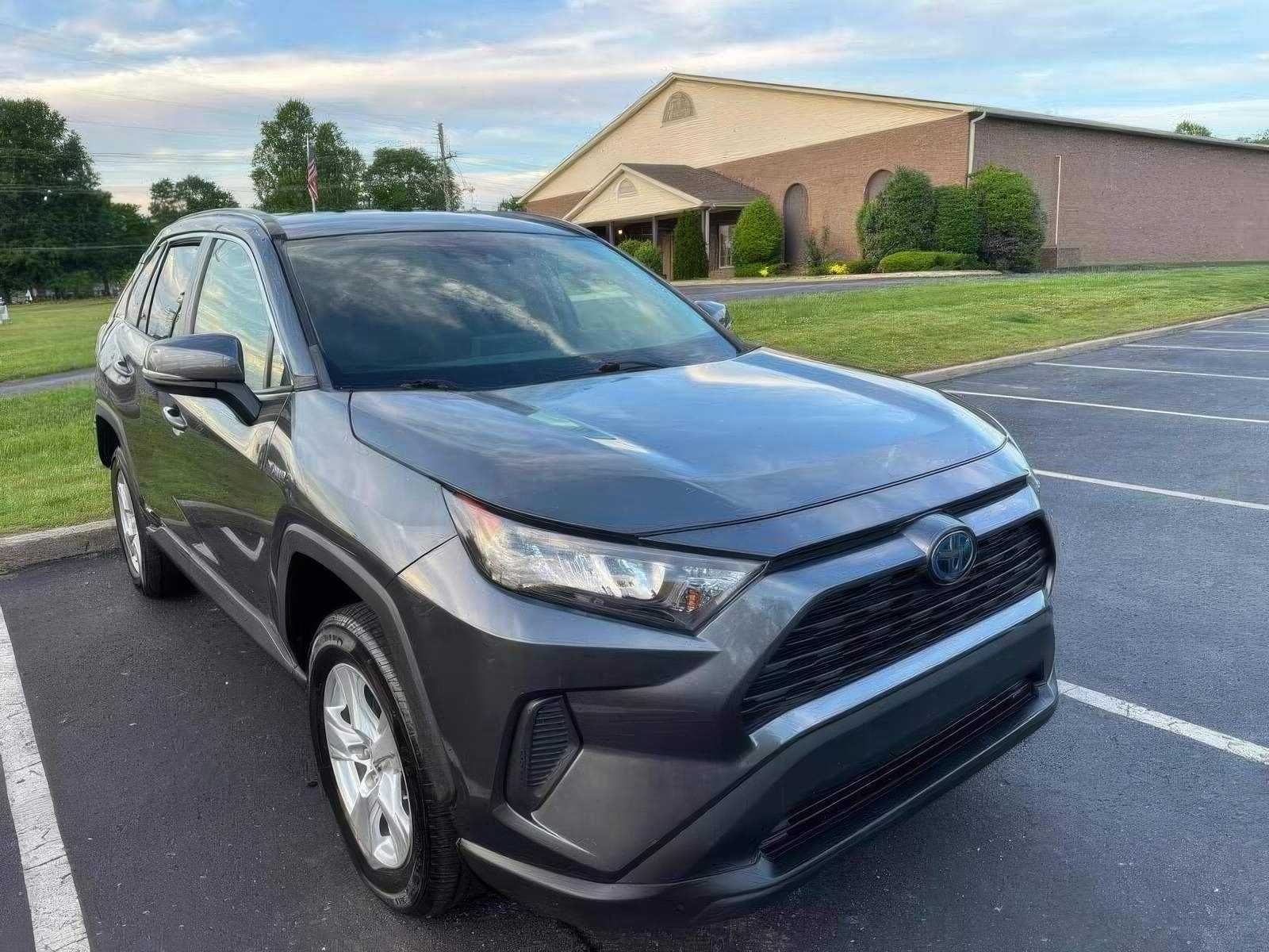 2020 Toyota RAV4 Hybrid LE