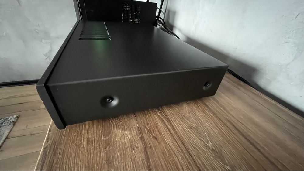 Wzmacniacz Arcam SA10