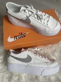 Nike Blazer Low Platform