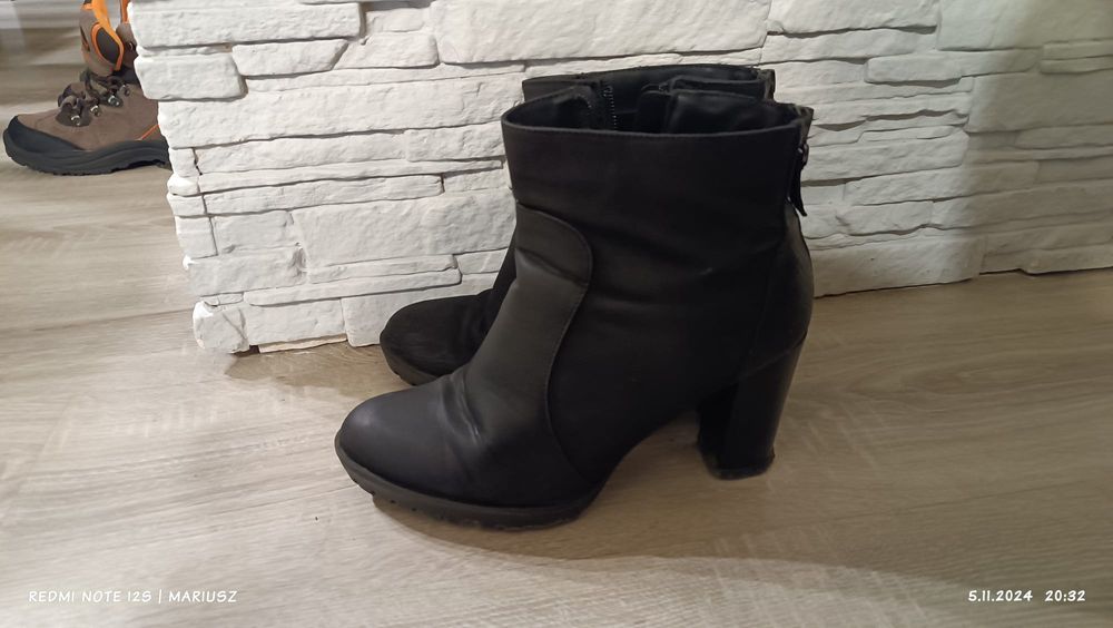 Buty na obcasie roz  38