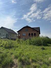 Продаж будинку поруч з Івано-Франківськом
