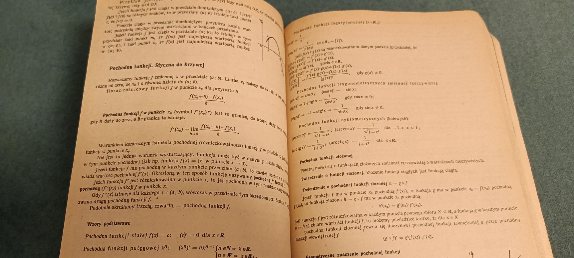 Tablice matematyczne fizyczne chemiczne i astronomiczne