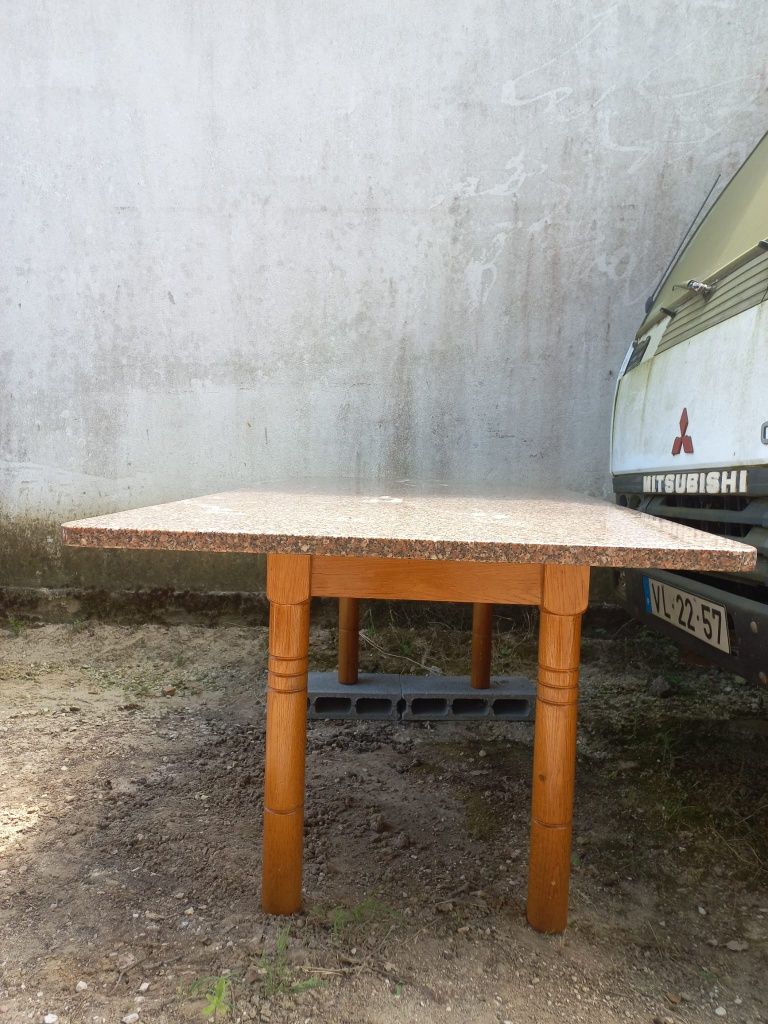 Mesa de Refeições + Cadeira