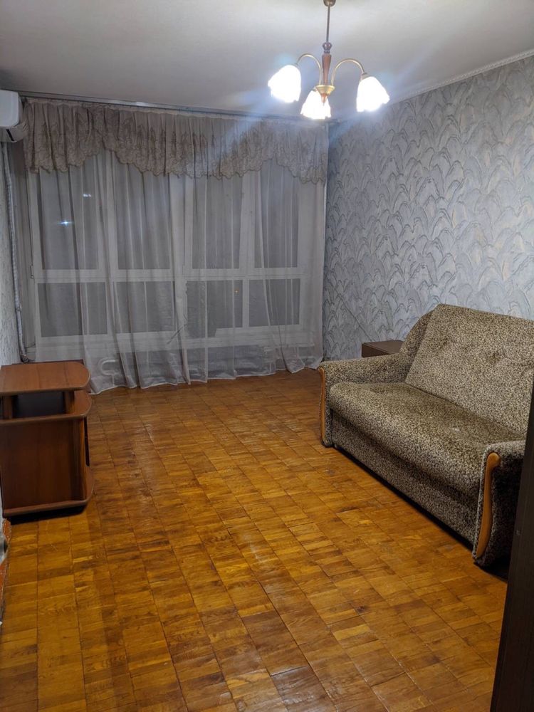 Сдам в аренду 1-комн квартиру на Жмаченко Дарница