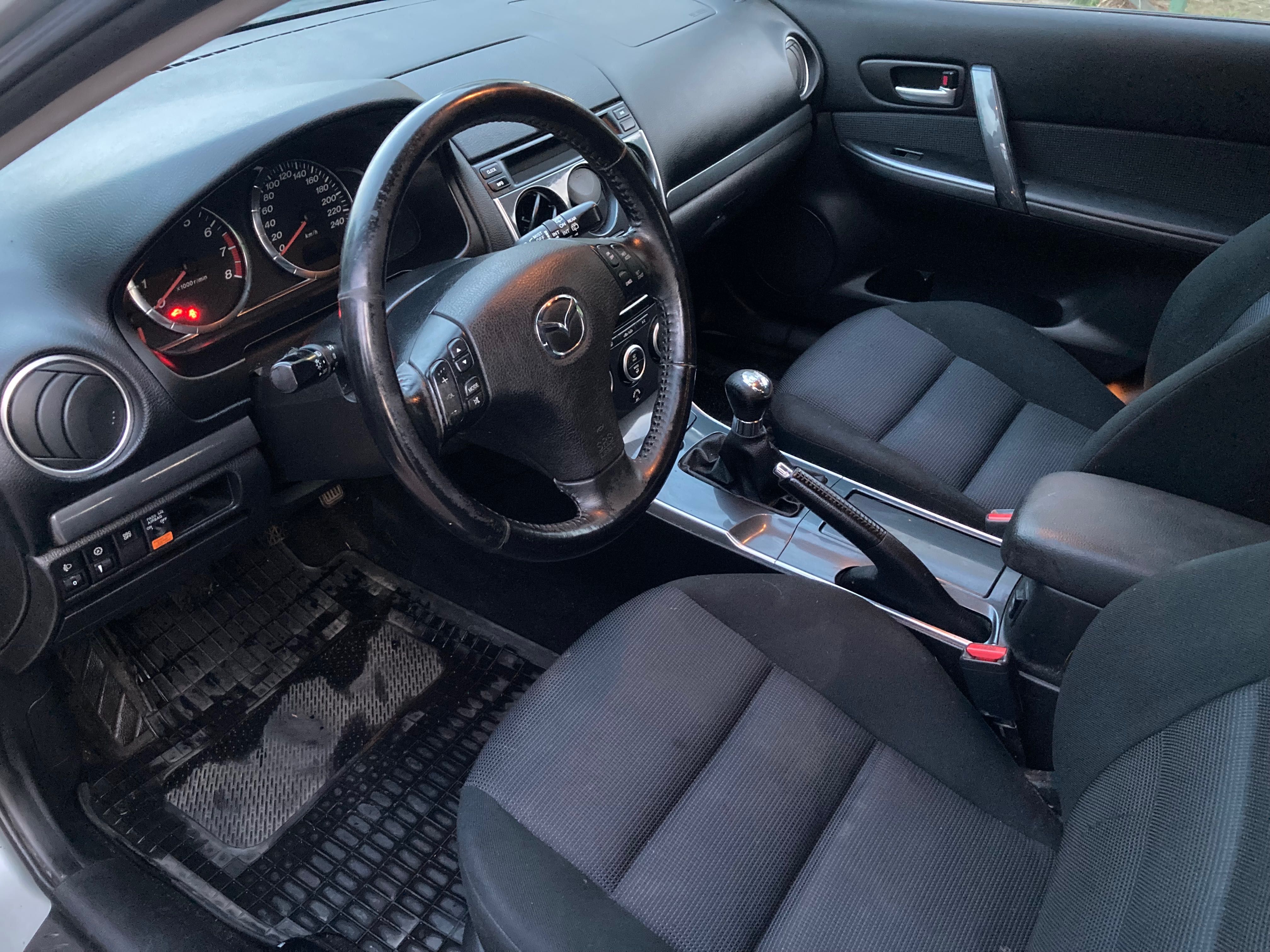 Mazda 6 kombi 2.0benzyna 147KM,bogata wersja: xenon, klima, 6 biegów.