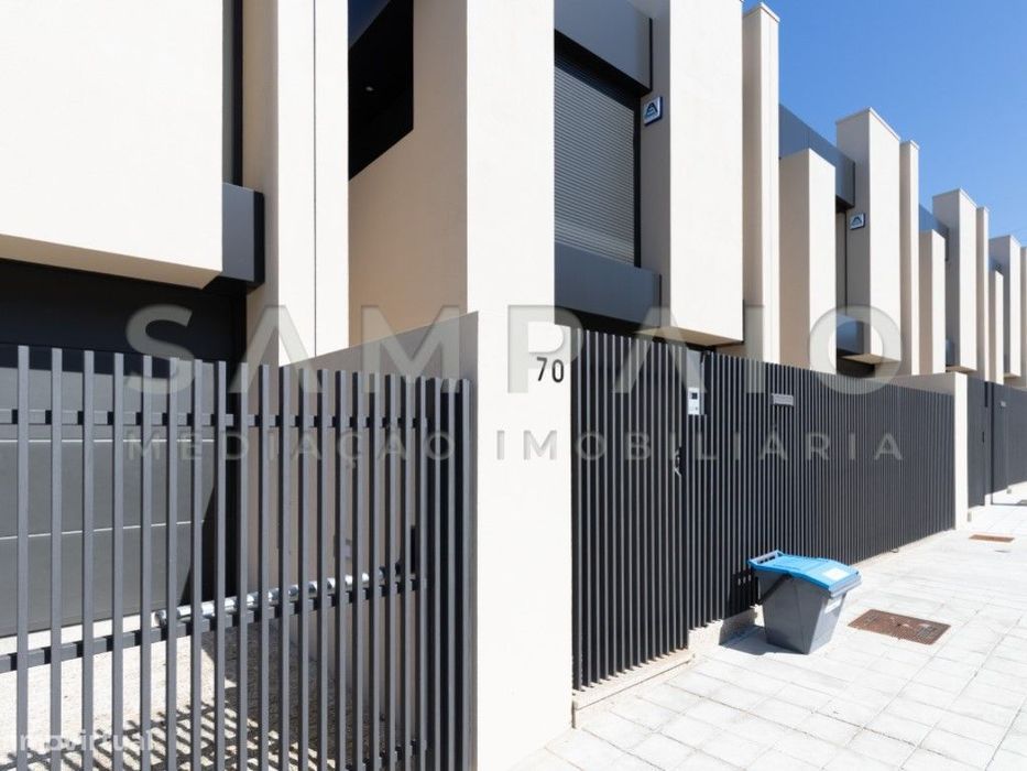 Moradias T3 - S. Pedro da Cova - Novas!