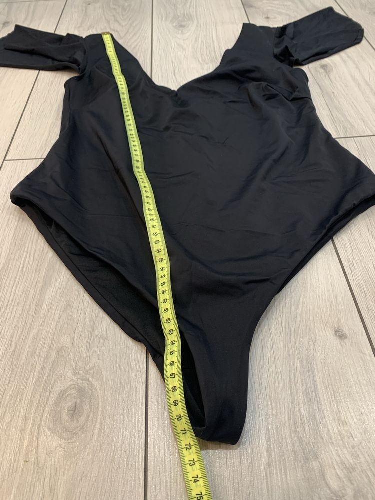 Czarny jednoczęściowy strój kąpielowy falbanka Asos EUR 44