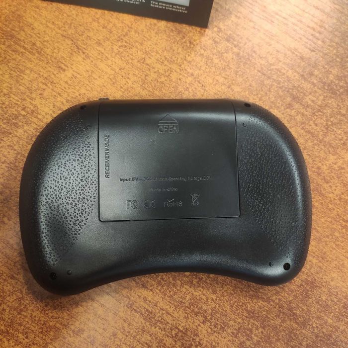 Беспроводная клавиатура с тачпадом mini i8 с Подсветкой + аккумулятор