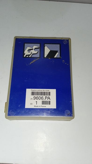 Parafusos Pernos para Peugeot