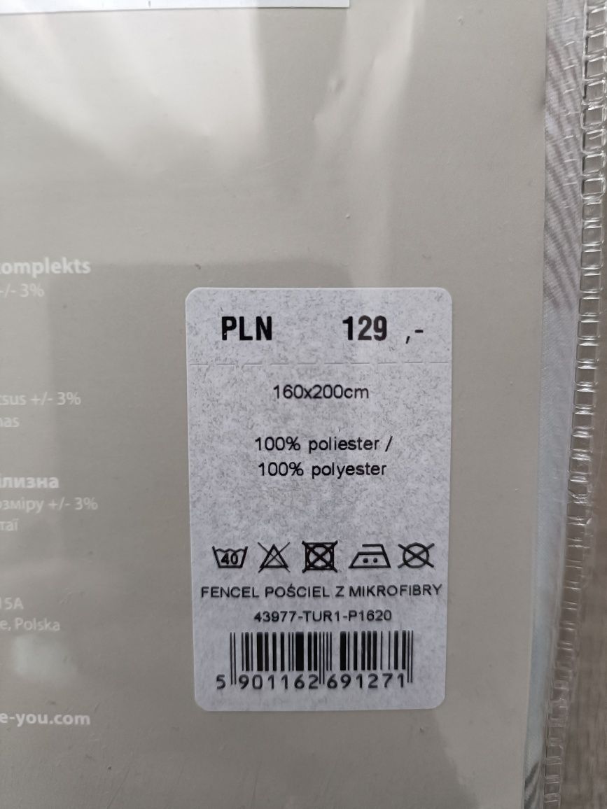 Dwa komplety pościeli z mikrofibry marki Home&You 160x200 krata kratka