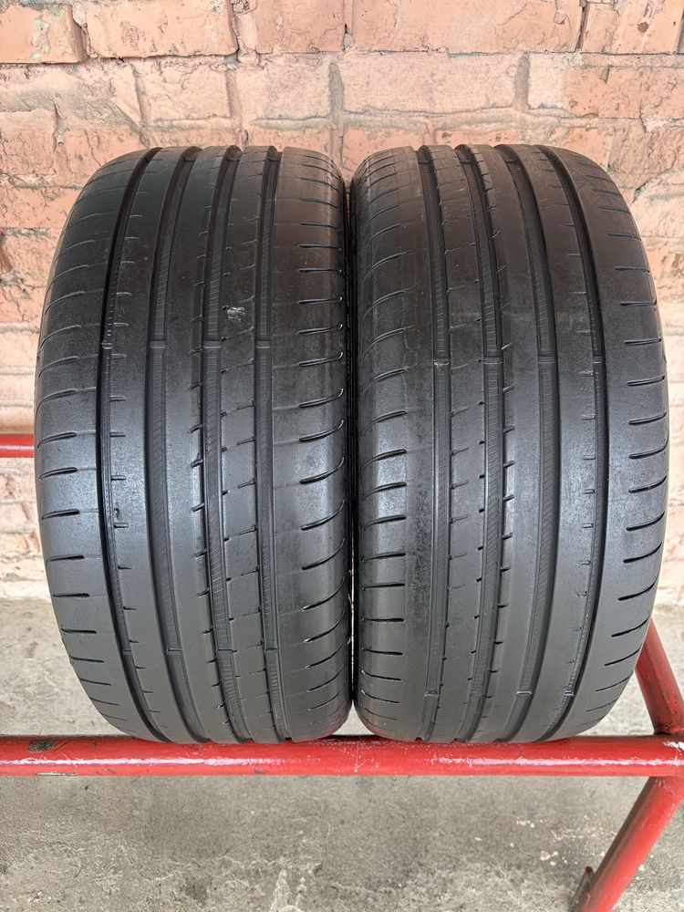 Пара літніх шин 245/40R19 Good Year