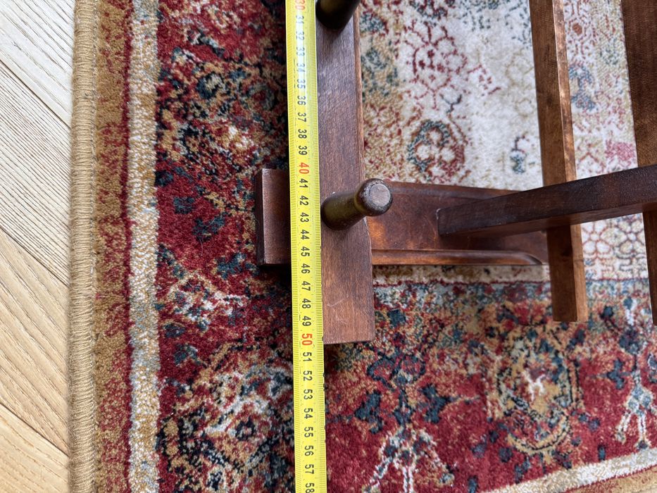 Wieszaczek ubraniowy drewniany