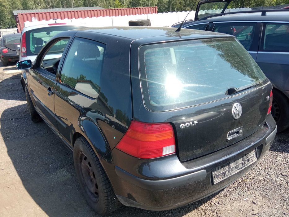 VW Golf IV 1.6 AUS *na części*
