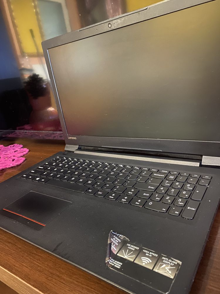 Laptop lenovo v110-15IAP 80 TG