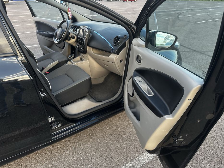 Продам Renault zoe