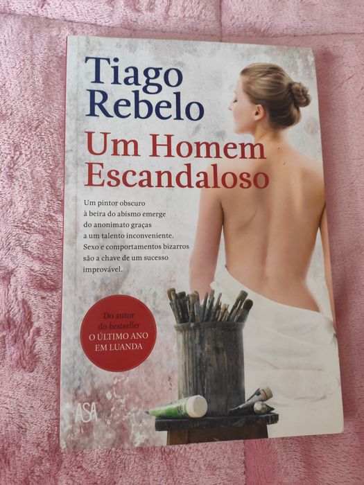 Um homem escandaloso - livro