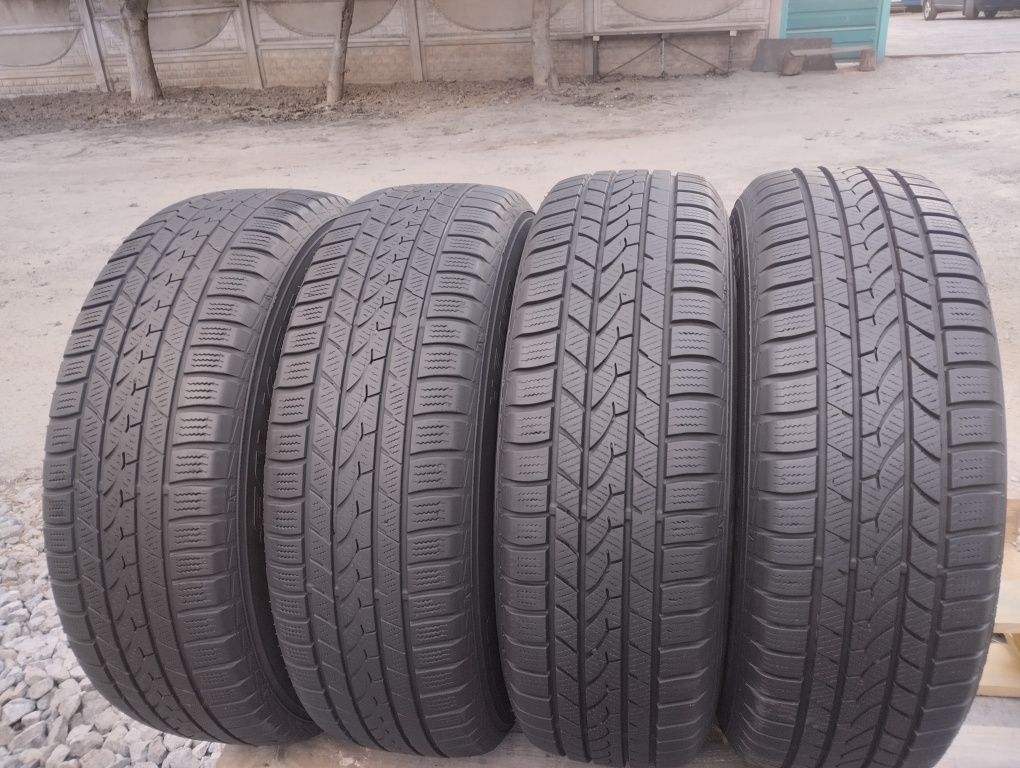 215/70/16 Falken eurowinter