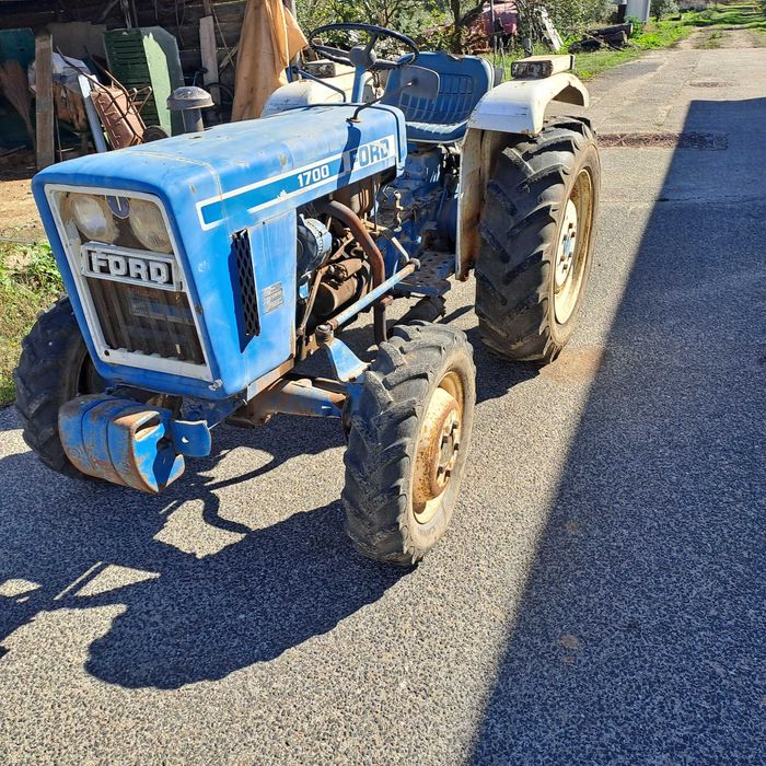 Tractor Ford 1700