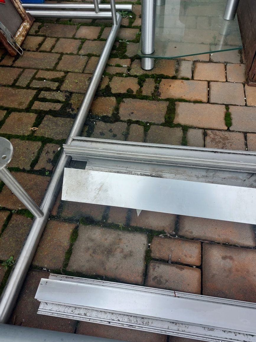 Profil aluminiowy próg do bramy