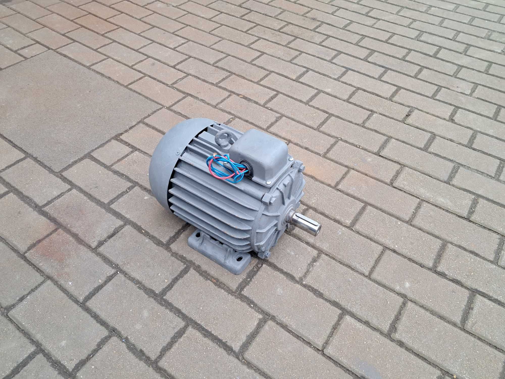 Silnik elektryczny 1,1kw 700 obrotów  wolnoobrotowy Polski. Wysyłka