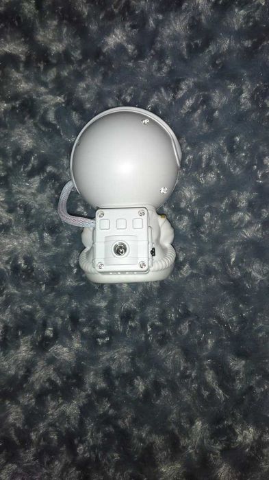 Проектор космонавт