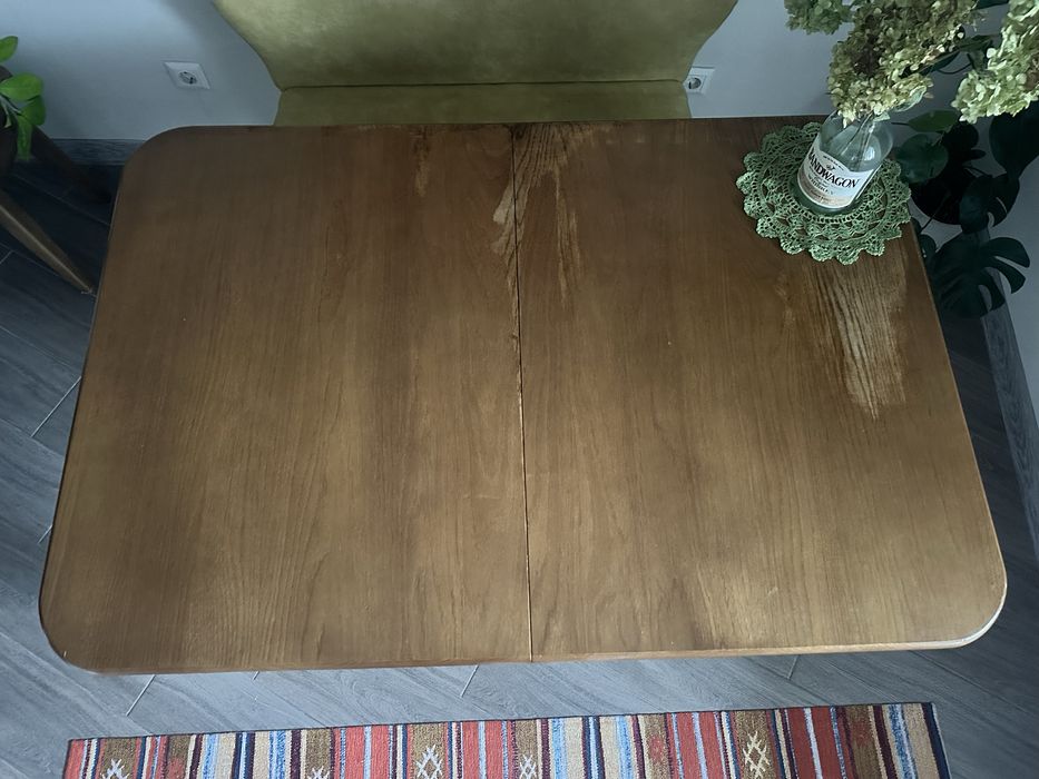 Великий дубовий розкладний стіл