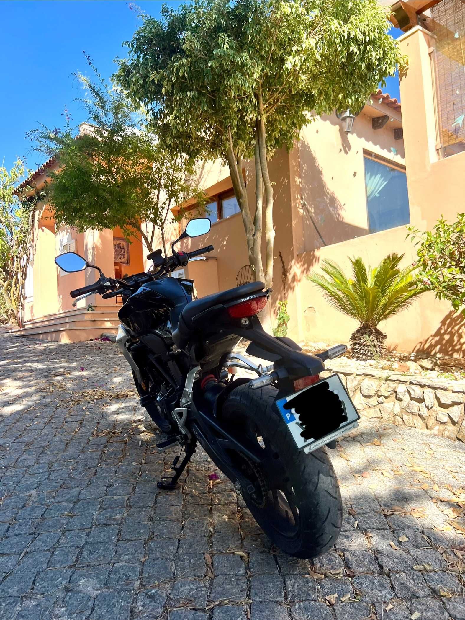 Honda CB 300R | 2019 | 11.119 km | Como Nova – Com extras