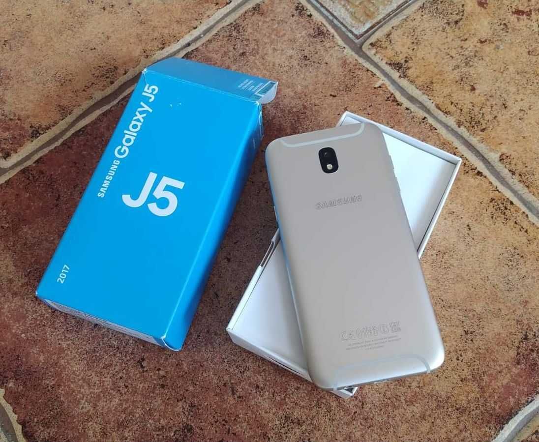 Телефон Samsung Galaxy J5 2017 sm-j530f под восстановление/запчасти