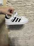 Кросівки adidas 32 розмір