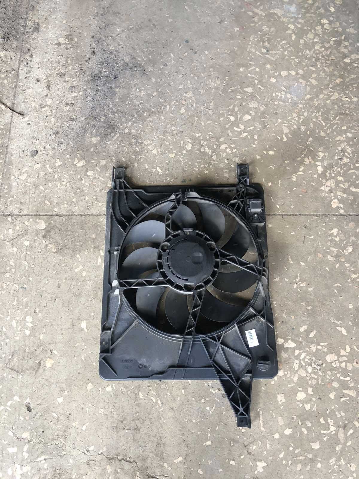 Диффузор радиатора охлаждения, в сборе Nissan Qashqai 06-13 2,0