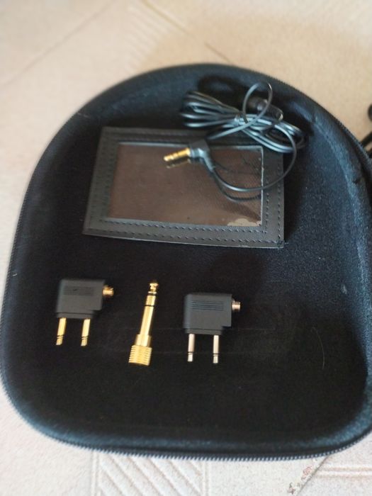 QuietComfort® 2 Acoustic Noise Cancelling® headphones