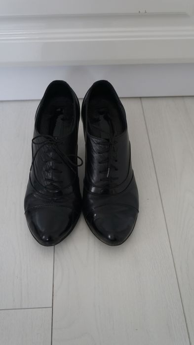 Туфлі шкіряні 38 розмір