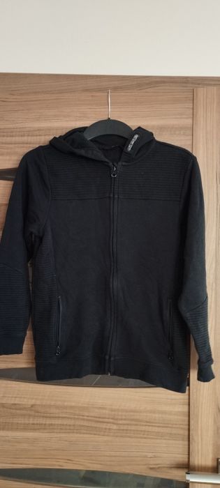 Bluza firmy George na 11/12 lat, 146/152 cm. Stan bardzo dobry.