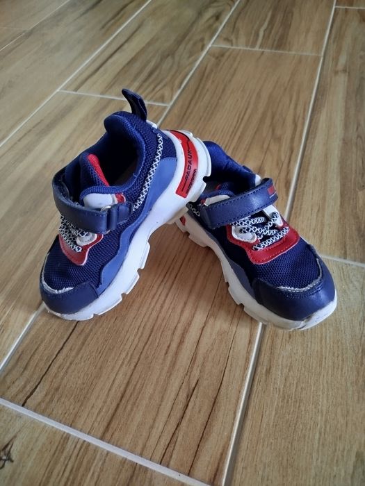 Кросівки 26 розмір