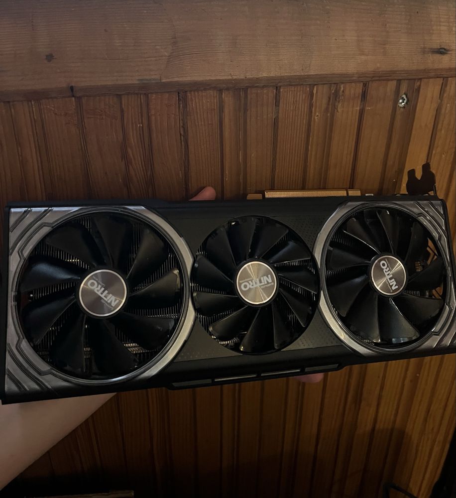 Відеокарта Sapphire RX Vega 64 8GB HBM2