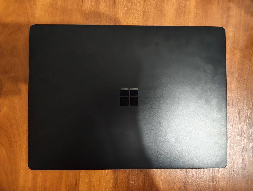 Microsoft Surface Laptop 2 16/512 13,5