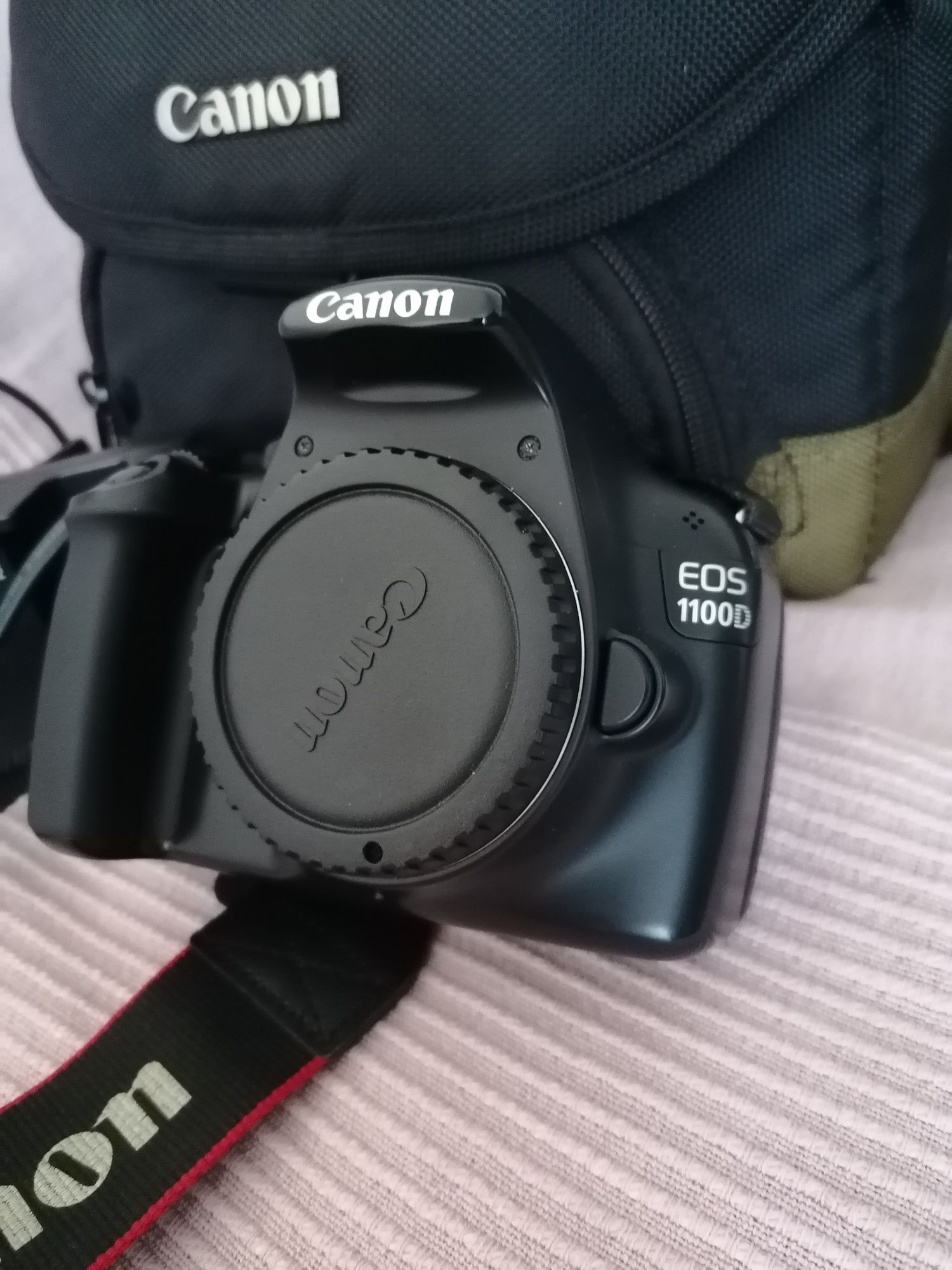 Canon EOS 1100D como nova