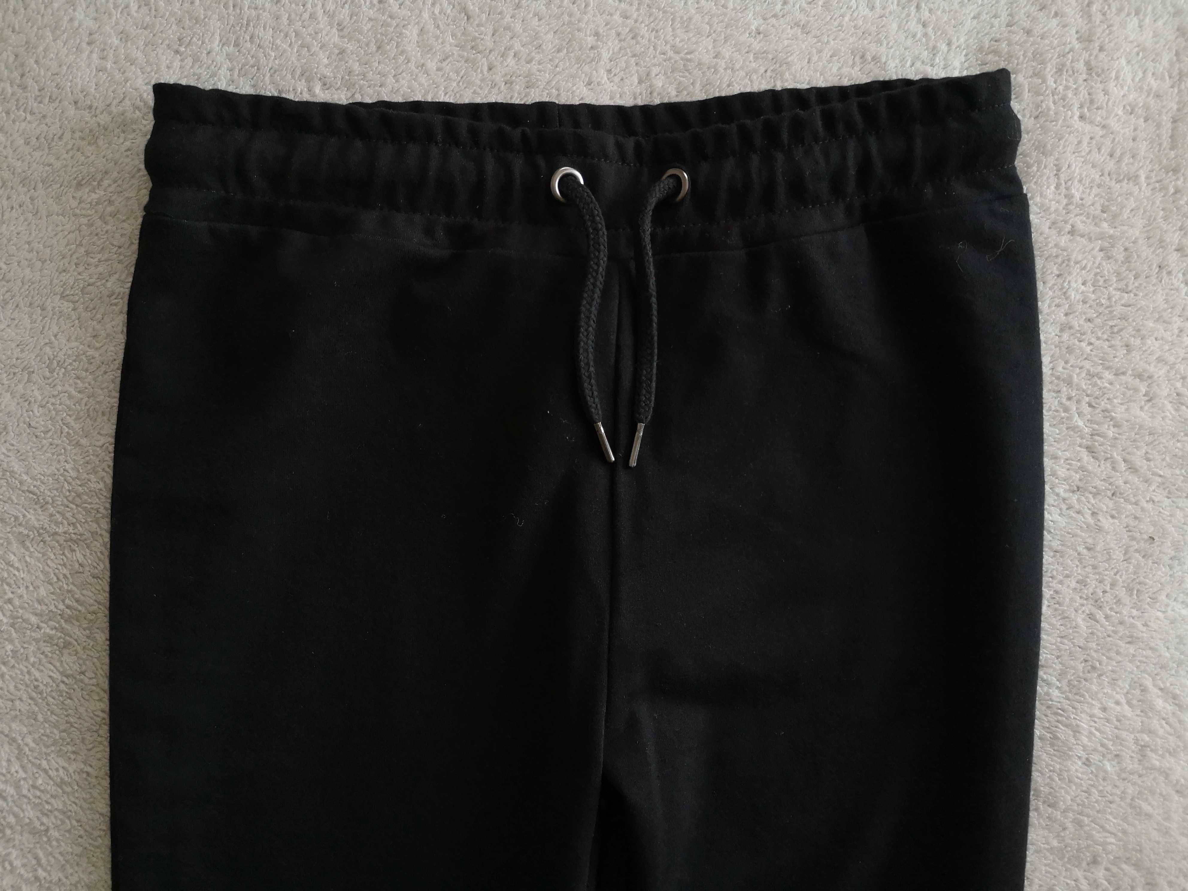 Czarne spodnie dresowe dresy Primark 34 - 36 jak nowe