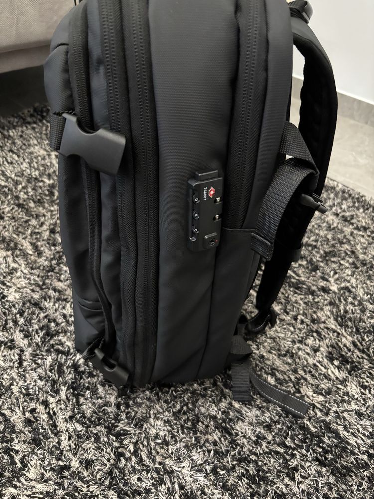 Mochila Expansível com Compressão a Vácuo Ideal para Viagens