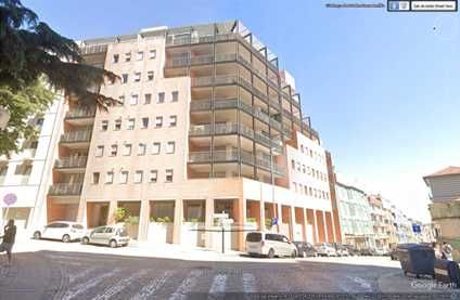 Arrendamento de espaço comercial na Praça da Rainha Dona Amélia